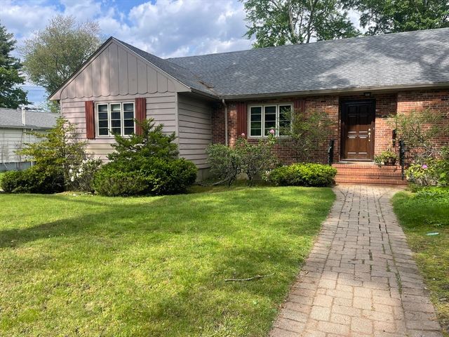 150 Gordon Rd, Newton, MA 02468