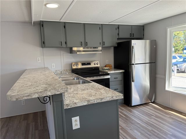 6 Lane One, Coventry, RI 02816