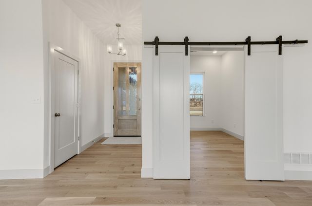 4732 STAYTON FERRY LOOP, Columbia, MO 65201