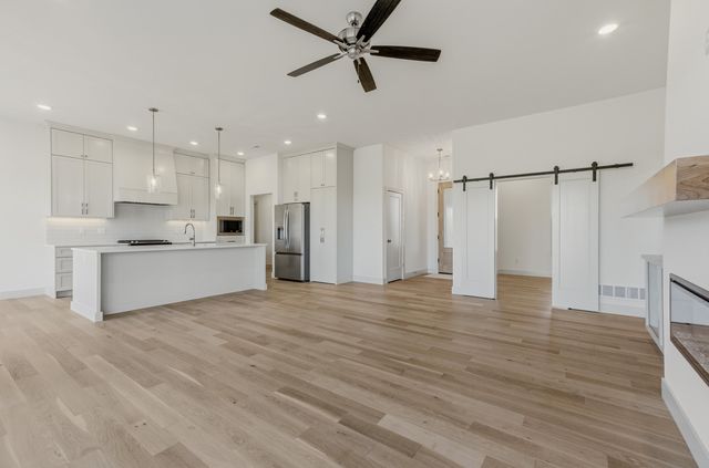 4732 STAYTON FERRY LOOP, Columbia, MO 65201