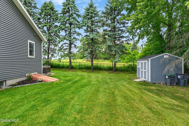 97 Johnson Road, Halfmoon, NY 12118