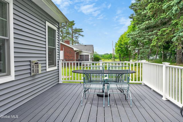 97 Johnson Road, Halfmoon, NY 12118
