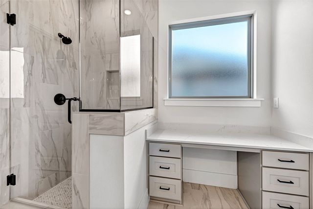 1411 W Brooks Place, Rogers, AR 72758