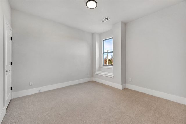 1411 W Brooks Place, Rogers, AR 72758