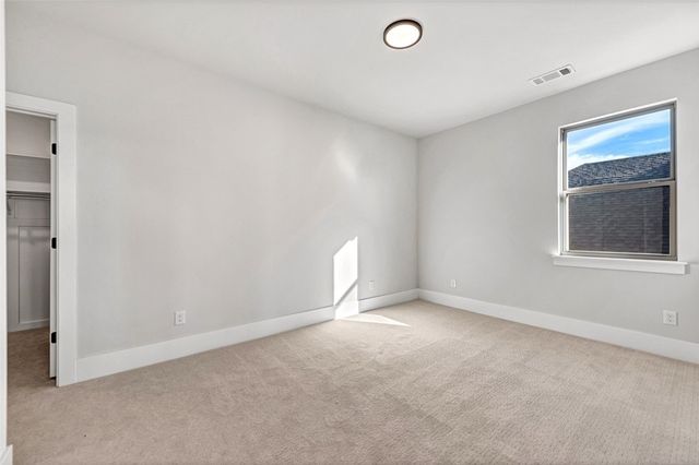 1411 W Brooks Place, Rogers, AR 72758