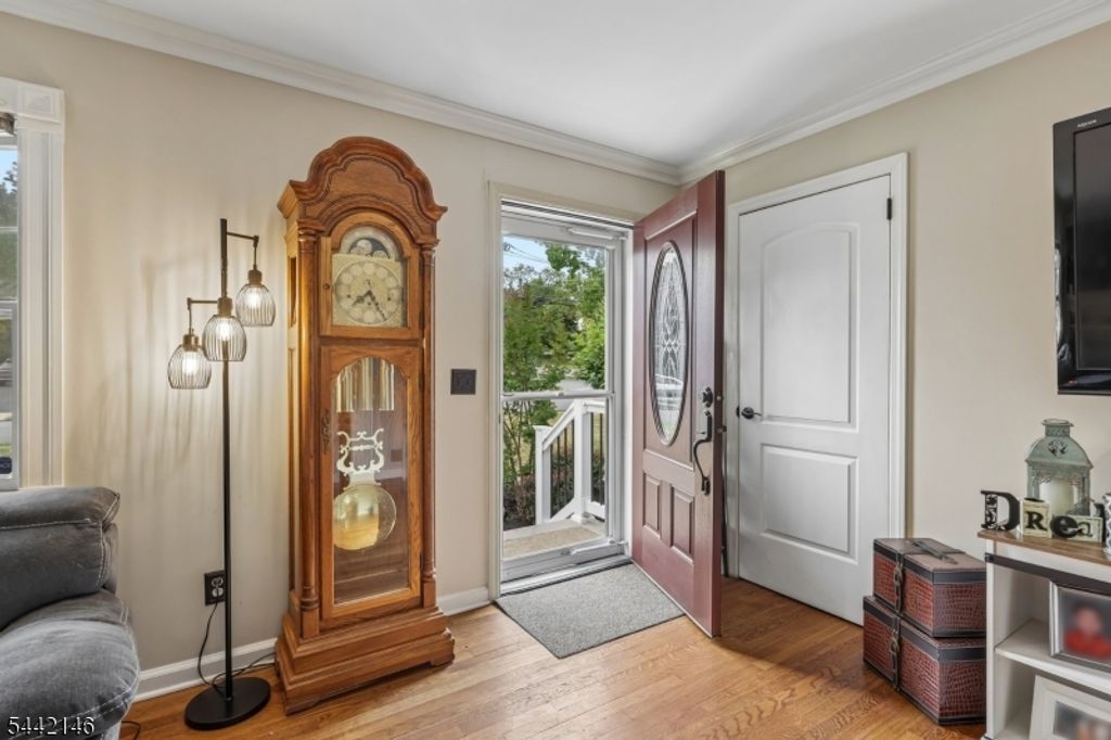 49 Pancake Hollow Dr, Wayne Twp., NJ 07470 — photo 2