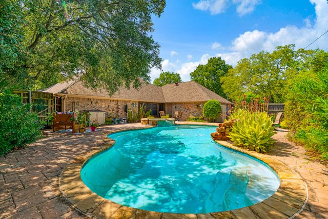2850 Willow Bend, Paris, TX 75462