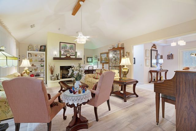 2850 Willow Bend, Paris, TX 75462