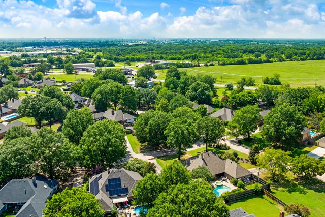 2850 Willow Bend, Paris, TX 75462