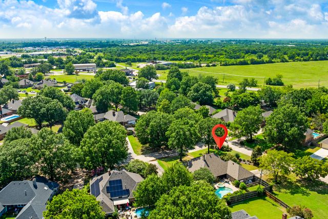 2850 Willow Bend, Paris, TX 75462