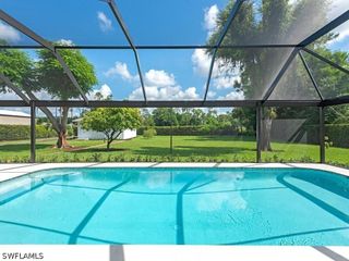 5520 CYNTHIA LN, Naples, FL 34112