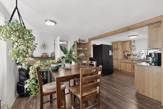 915 22nd Street NW, Albuquerque, NM 87104