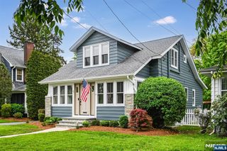 65 Ferndale Avenue, Glen Rock, NJ 07452
