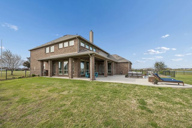 3030 Wincrest Drive, Rockwall, TX 75032
