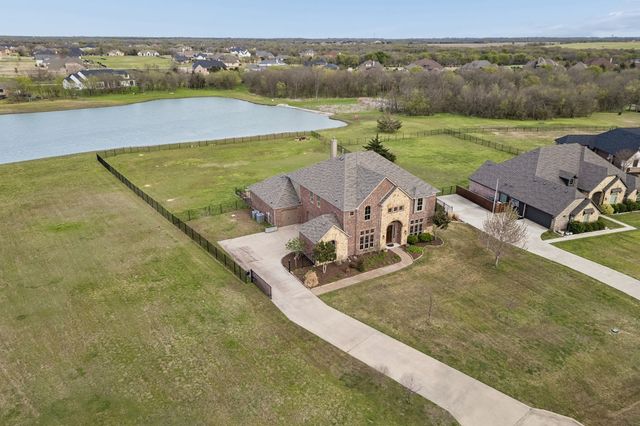 3030 Wincrest Drive, Rockwall, TX 75032