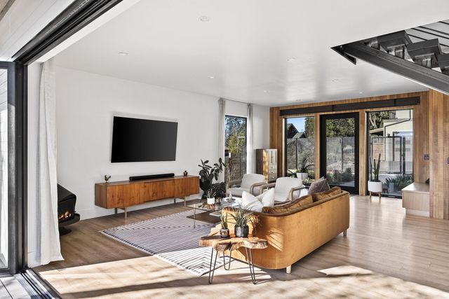 1901 NW 6th Street, Bend, OR 97703