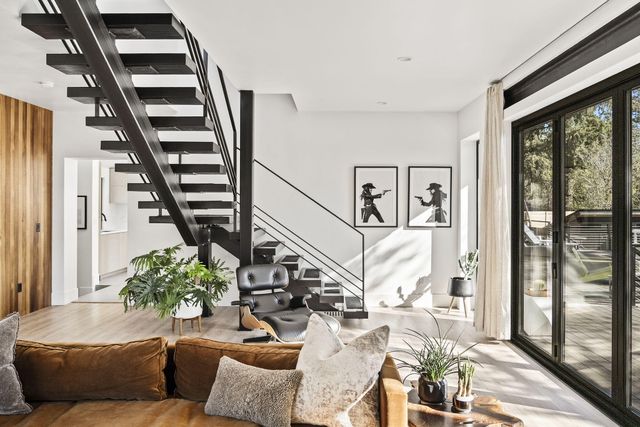 1901 NW 6th Street, Bend, OR 97703