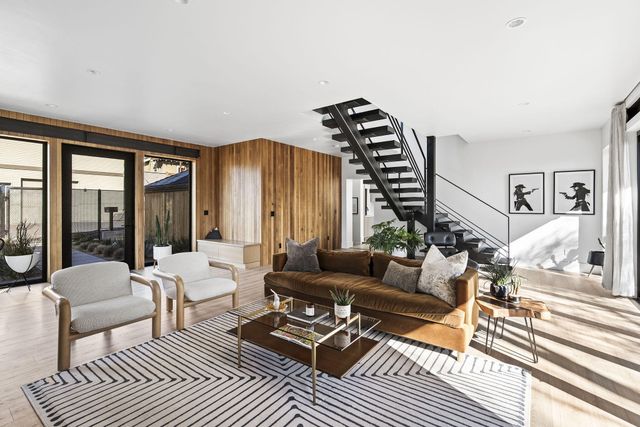 1901 NW 6th Street, Bend, OR 97703