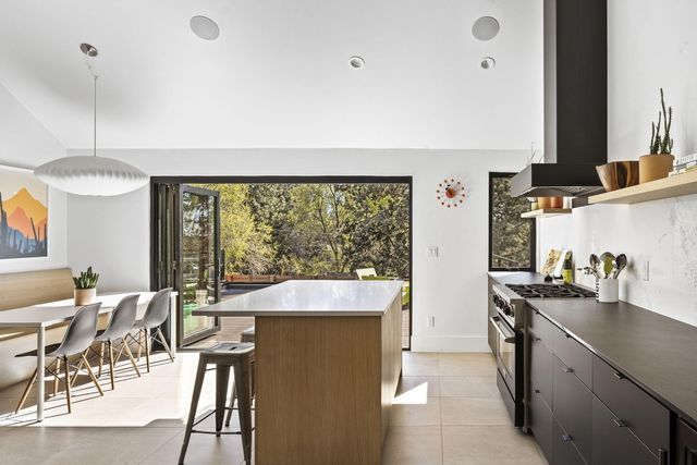 1901 NW 6th Street, Bend, OR 97703