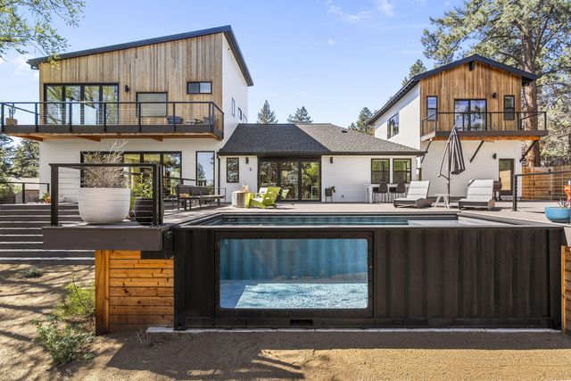 1901 NW 6th Street, Bend, OR 97703