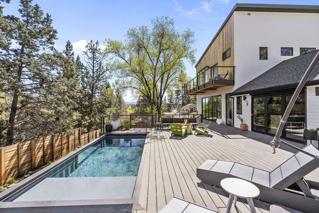 1901 NW 6th Street, Bend, OR 97703