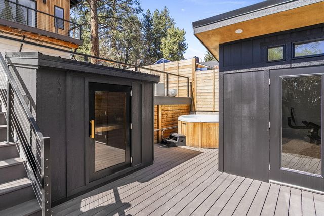 1901 NW 6th Street, Bend, OR 97703