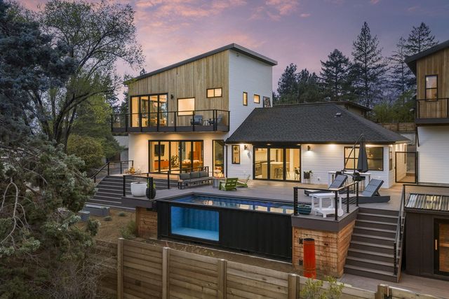 1901 NW 6th Street, Bend, OR 97703