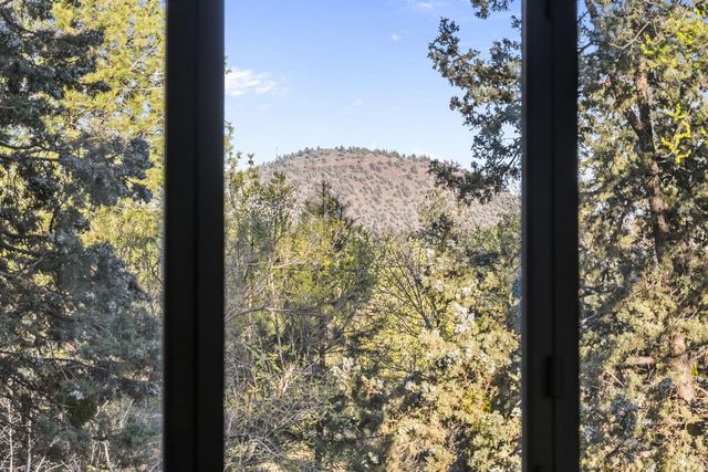 1901 NW 6th Street, Bend, OR 97703