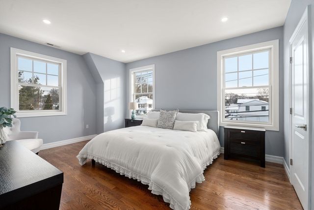 667 Boylston St 667, Newton, MA 02459