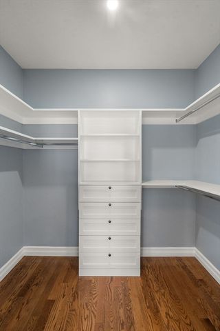 667 Boylston St 667, Newton, MA 02459