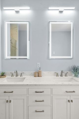 667 Boylston St 667, Newton, MA 02459