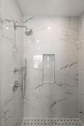 667 Boylston St 667, Newton, MA 02459