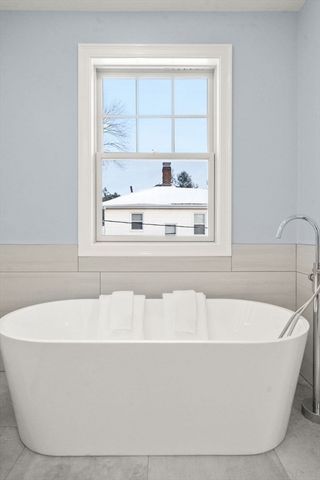 667 Boylston St 667, Newton, MA 02459