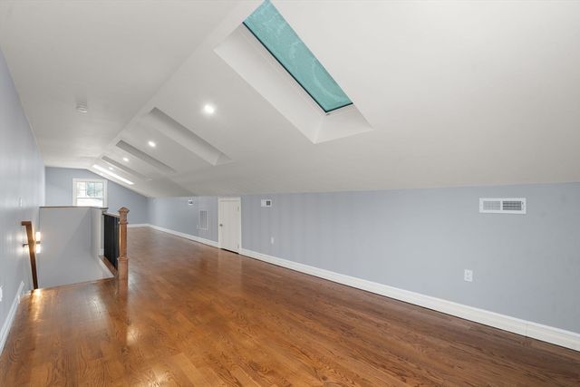 667 Boylston St 667, Newton, MA 02459