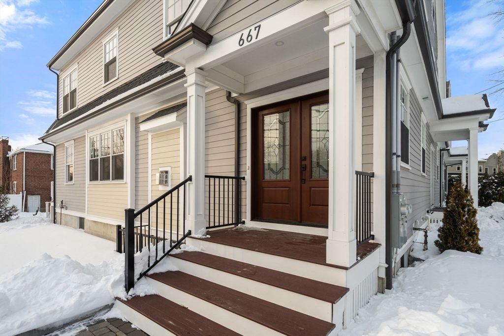 667 Boylston St 667, Newton, MA 02459