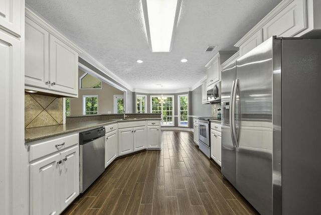 667 Lake Harding Drive, Hamilton, GA 31811