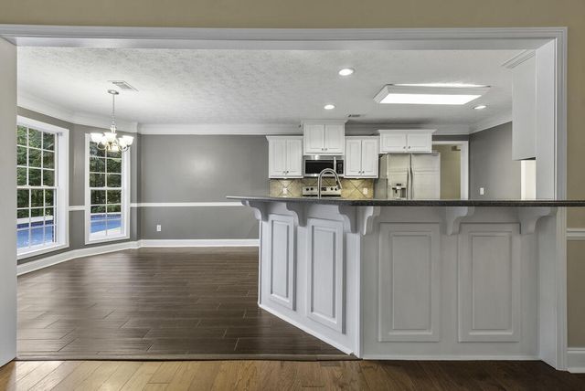 667 Lake Harding Drive, Hamilton, GA 31811