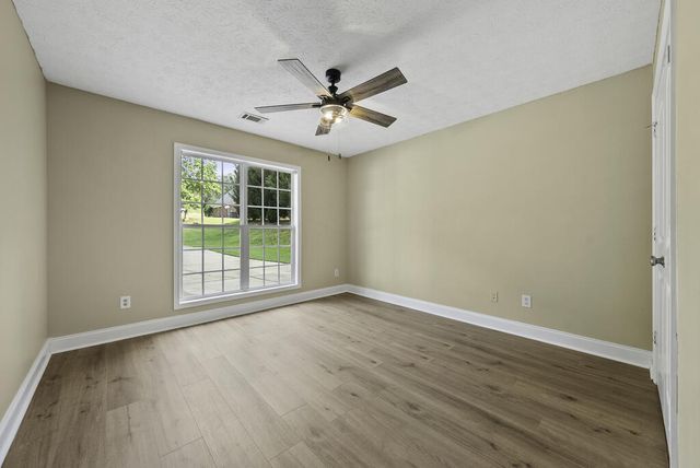 667 Lake Harding Drive, Hamilton, GA 31811