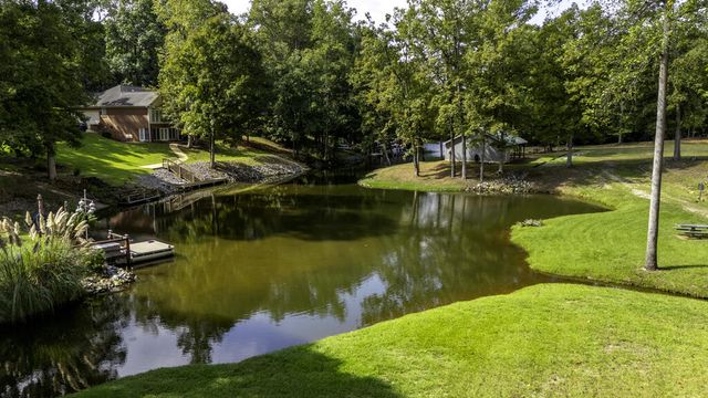 667 Lake Harding Drive, Hamilton, GA 31811