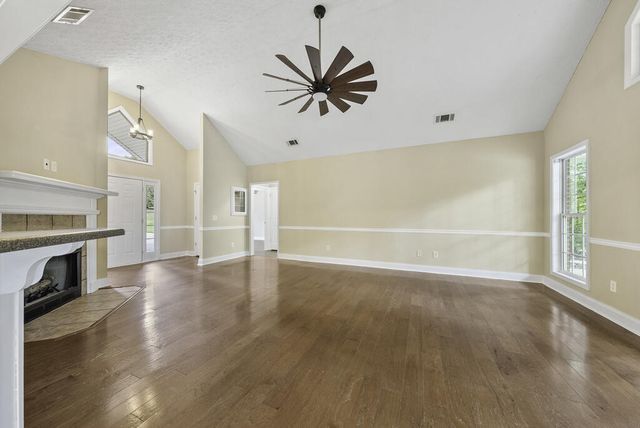 667 Lake Harding Drive, Hamilton, GA 31811