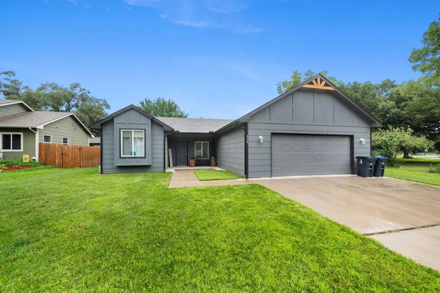 512 W 8th Ave, El Dorado, KS 67042