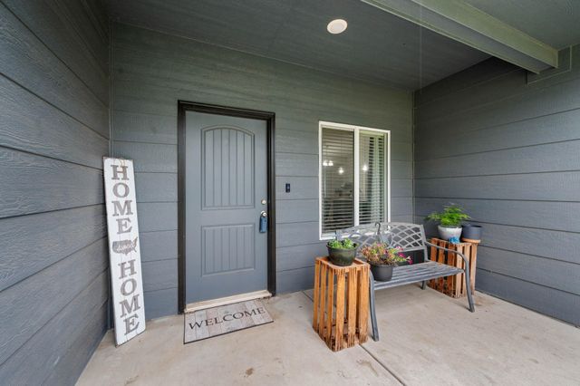 512 W 8th Ave, El Dorado, KS 67042