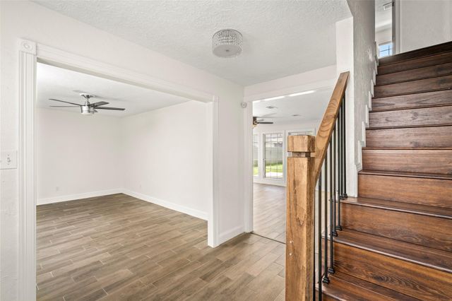 560 Landfall Lane, Conroe, TX 77302