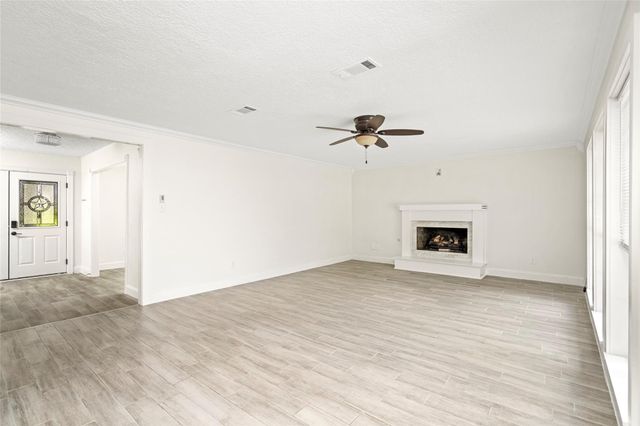 560 Landfall Lane, Conroe, TX 77302