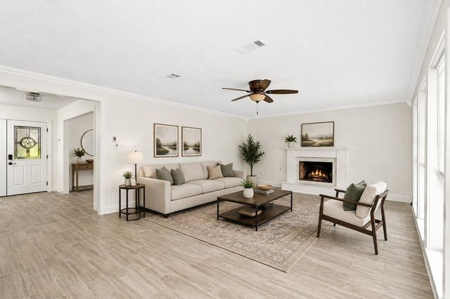 560 Landfall Lane, Conroe, TX 77302