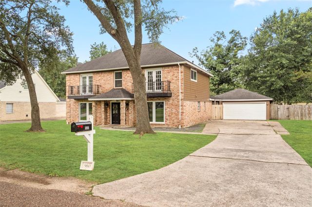 560 Landfall Lane, Conroe, TX 77302