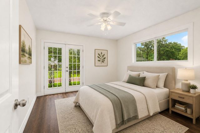 560 Landfall Lane, Conroe, TX 77302