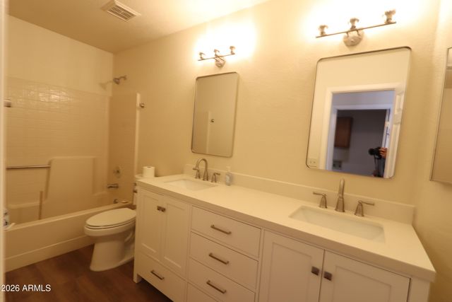 23802 N 39TH Lane, Glendale, AZ 85310