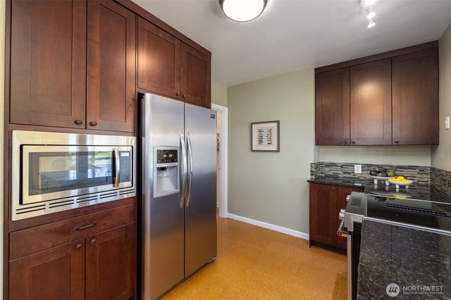 819 K Avenue, Anacortes, WA 98221