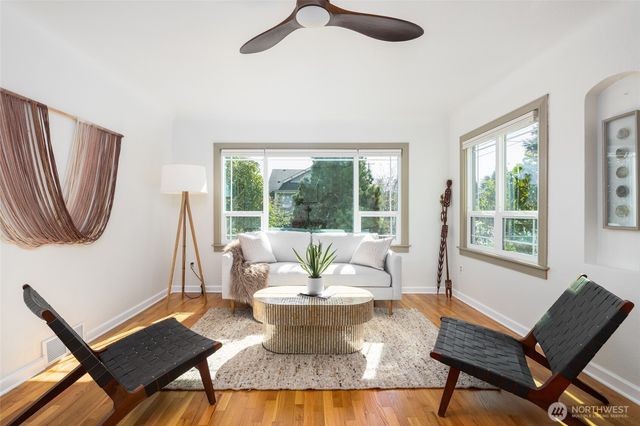 819 K Avenue, Anacortes, WA 98221